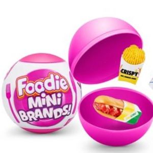 Foodie Mini Brands! Capsule with 5 Surprise Foodie Mini Brands Series 1.